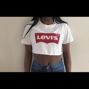 levis crop top white